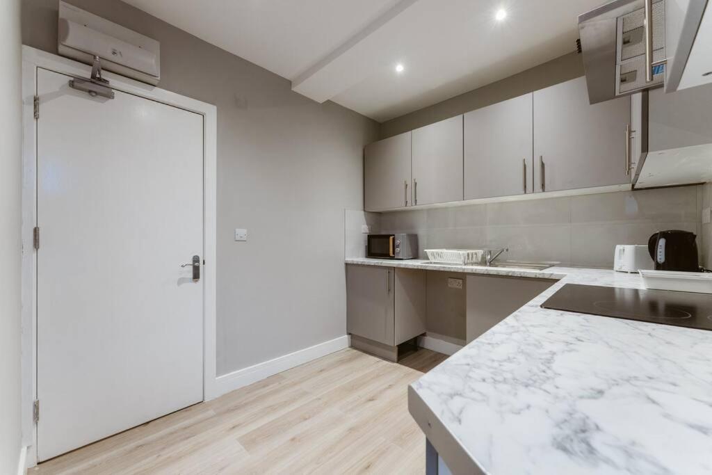 Charming Central London Kitchenette - Your Ideal Stay In The Heart Of The City Luaran gambar